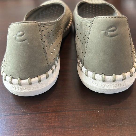 Easy Spirit Darla Leather Ballet Flat Olive Green Women’s Size 10 - Picture 10 of 15